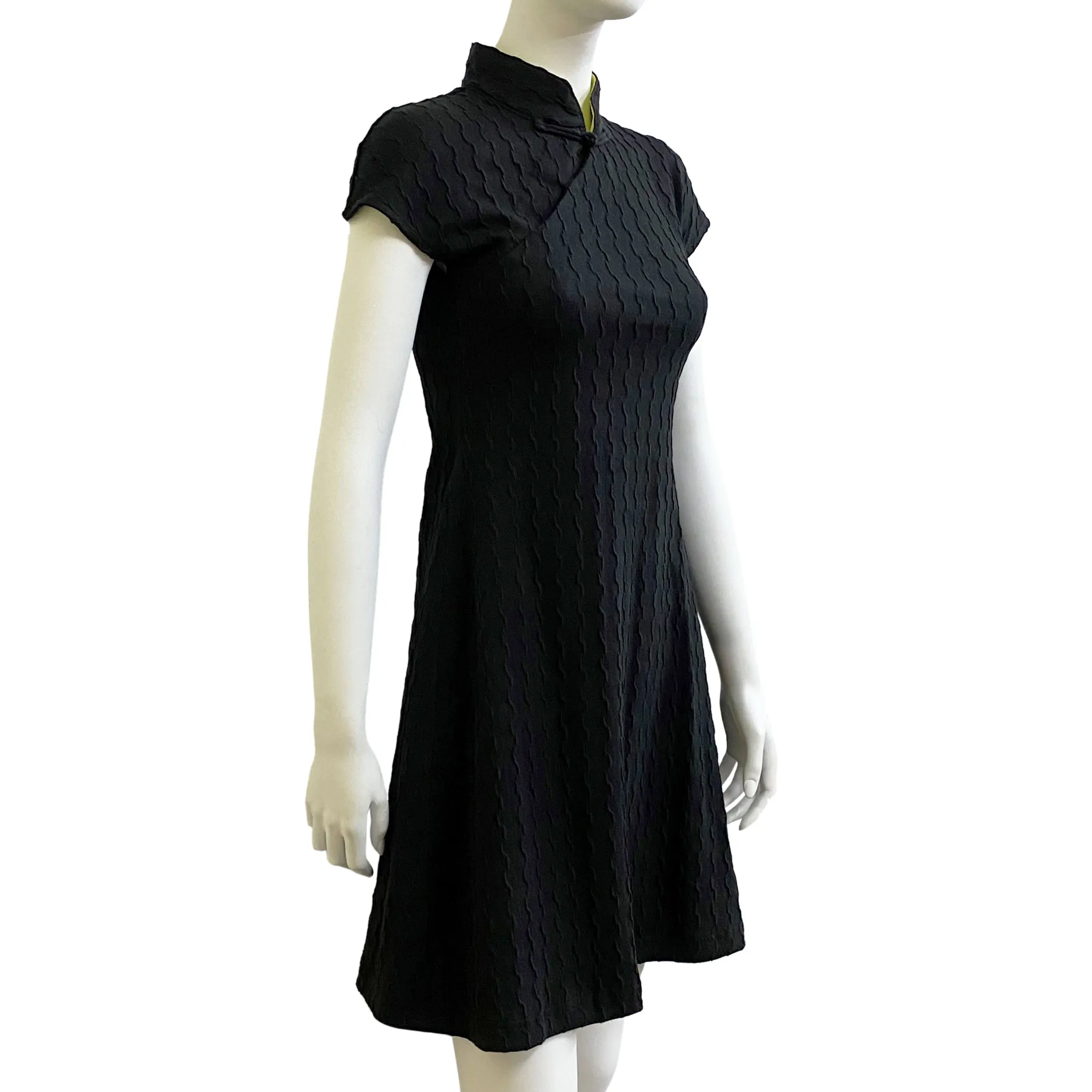 Black Wave Lines Qipao Dress