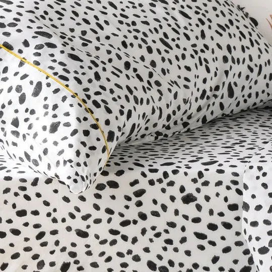 In with the herd Sheet Set by Hiccups